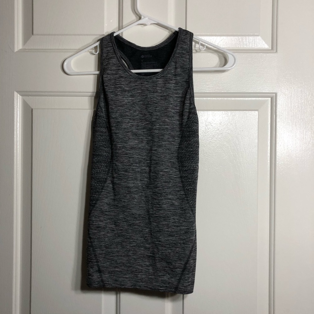 Zella workout shirt size small